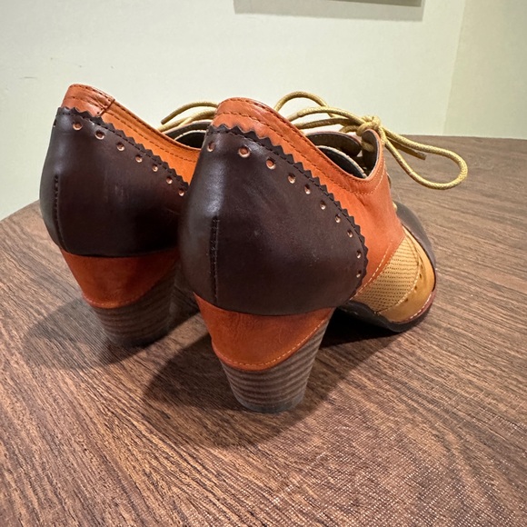 L'ATISTE Bardot Pieced Leather Oxford Pumps NWOT - Picture 7 of 15